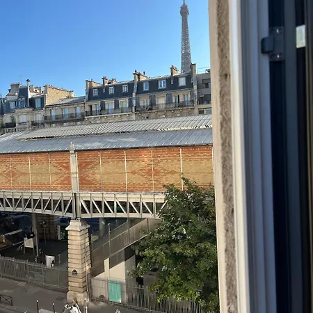 Tour Eiffel Trip In شقة