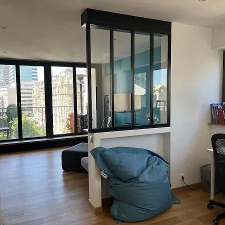 Apartman Tour Eiffel Trip In